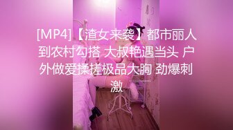 女人坑女人！戏水游泳馆女宾换衣淋浴室内部真实曝光，环肥燕瘦，视觉盛宴