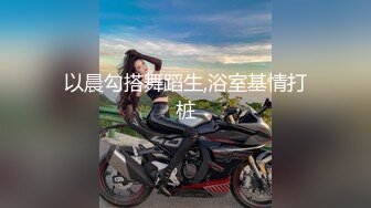 [MP4/ 996M]姐妹轮番上阵镜头前激情啪啪，颜值萝莉被小哥哥爆草蹂躏，表情很骚看了秒硬