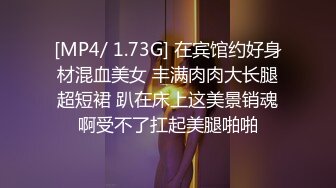 伪娘贴贴 你这个变态还拍我 啊我不行了 在家上位骑乘全自动 牛子甩不停 操的满头汗 小奶子刚发育