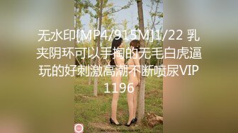 商场女厕连续两次偷拍到长靴美女的多毛大黑逼