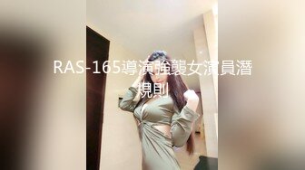 老婆发浪，穿上丝袜叫我发出来给大家看1