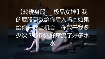 [MP4]两大汉3P名场面，大奶小骚货，两根JB轮流着舔，前后夹击一起操