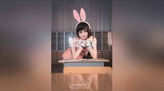 [MP4/ 1004M] 缺个男主角甜美颜值姐妹花双女秀，牛奶倒逼上互相舔，玻璃黄瓜假屌抽插