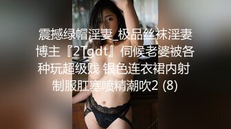 【11.25惊天大瓜】芭比Q了！女孩喝多被路人当街玩B，路边不停有路人和电动车经过~