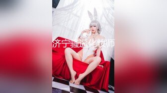 肛肠科美女护士值夜班,拿了针管到卫生间给自己灌肠,好臊