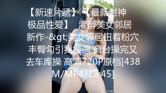 让老婆感受3p