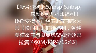 商场女厕全景双镜头偷拍大T恤美女的多毛大黑B 年龄不大B却这么黑照理说不应该阿 (1)